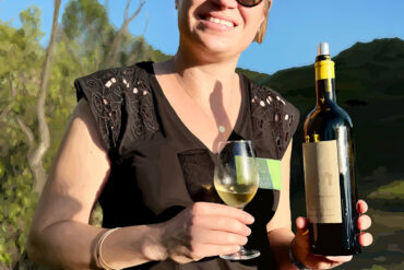 Charlotte de Béarn with her wine in Terrasses du Larzac